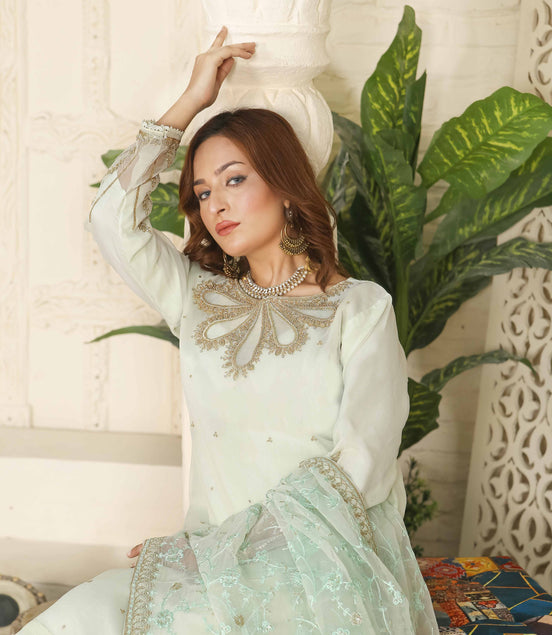 Zainab Sultan - BENZAR CREATIONS