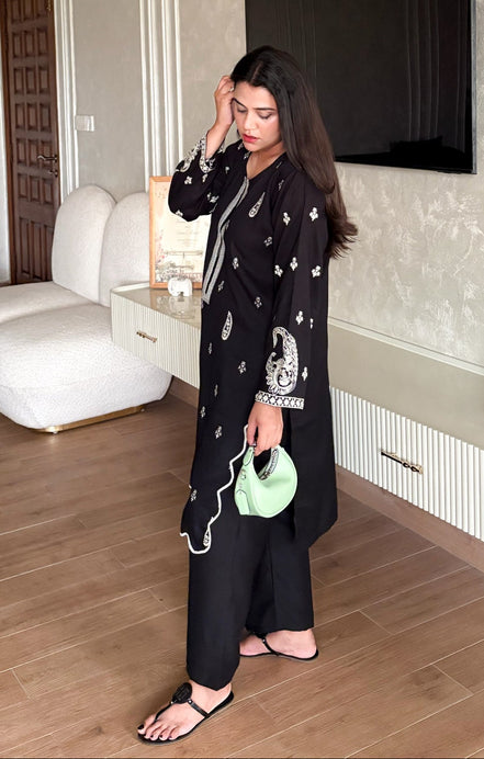Diva Black Embroidered