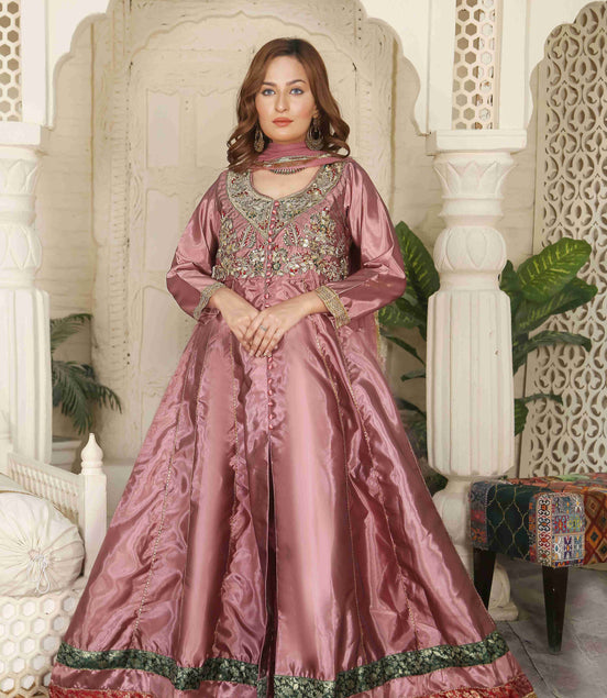 Aisha Sultan - BENZAR CREATIONS