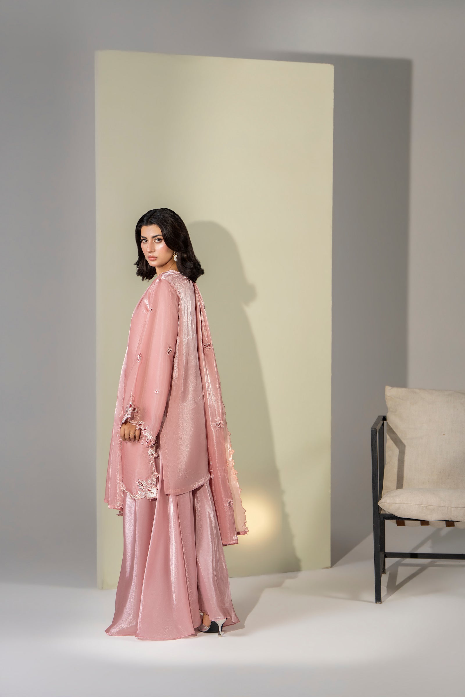 Dusty pink embroidered 3 piece Pakistani suit with embroidered sleeves for women - photo 1