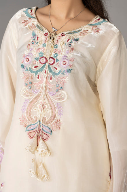 Ivory floral embroidered 3 piece Pakistani suit for women - photo 3