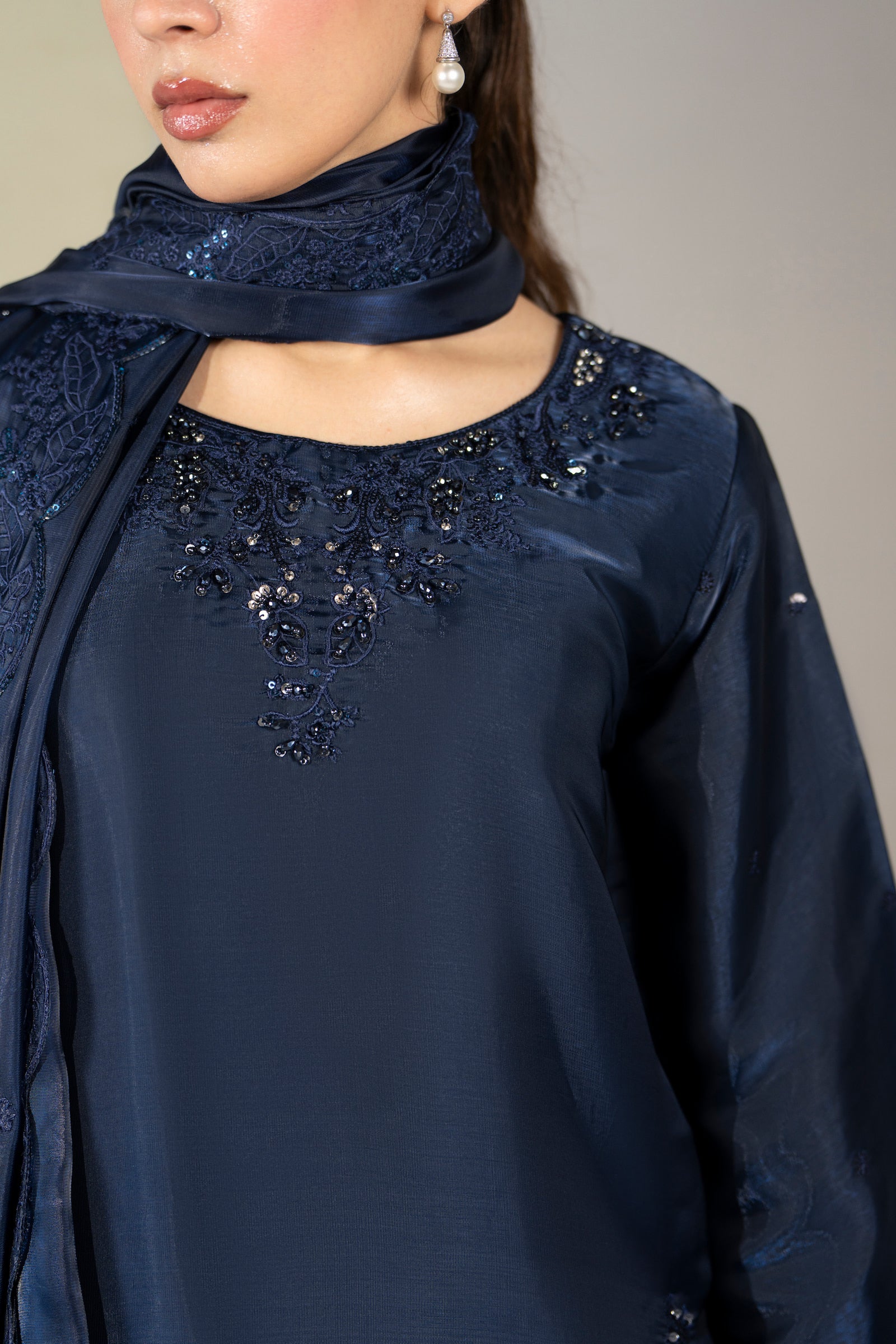 Navy blue embroidered Pakistani 3 piece suit with dupatta for women - photo 5
