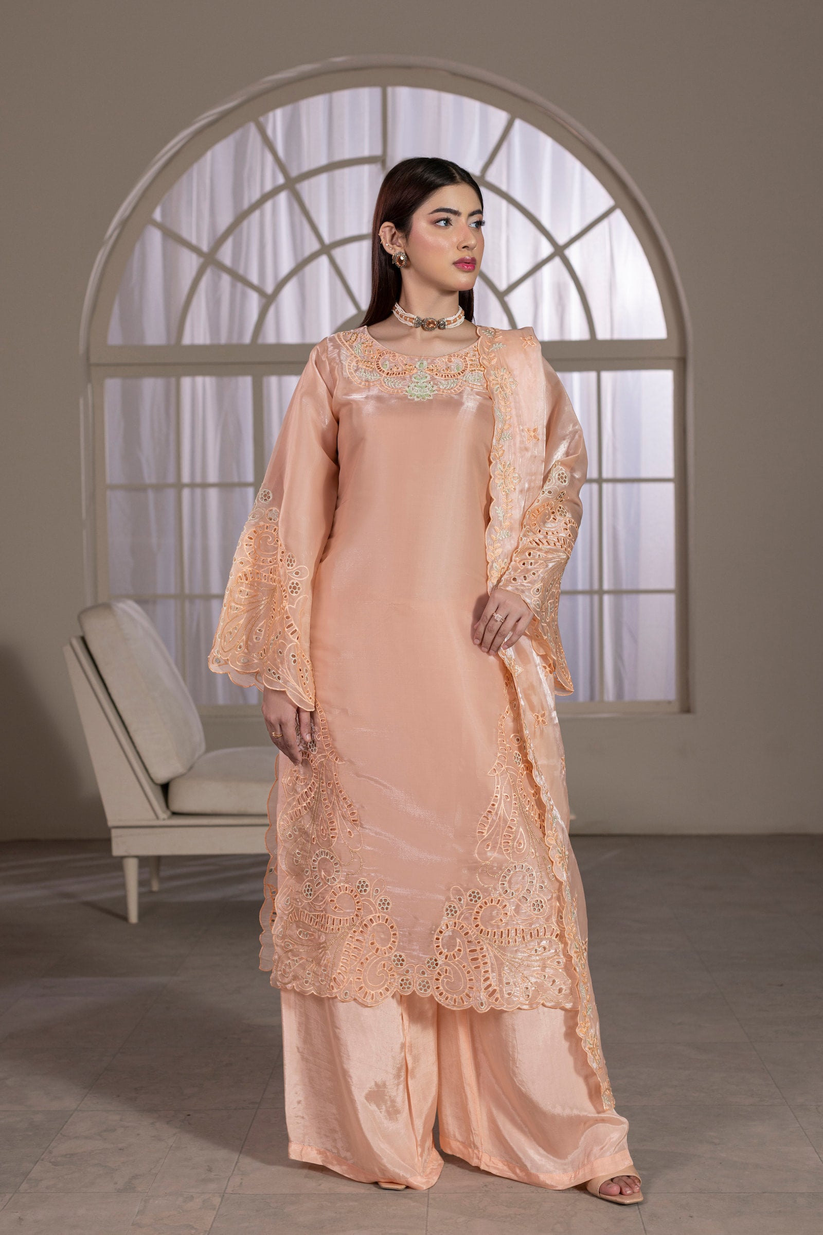 Peach cutwork embroidered 3 piece Pakistani suit for women - photo 1
