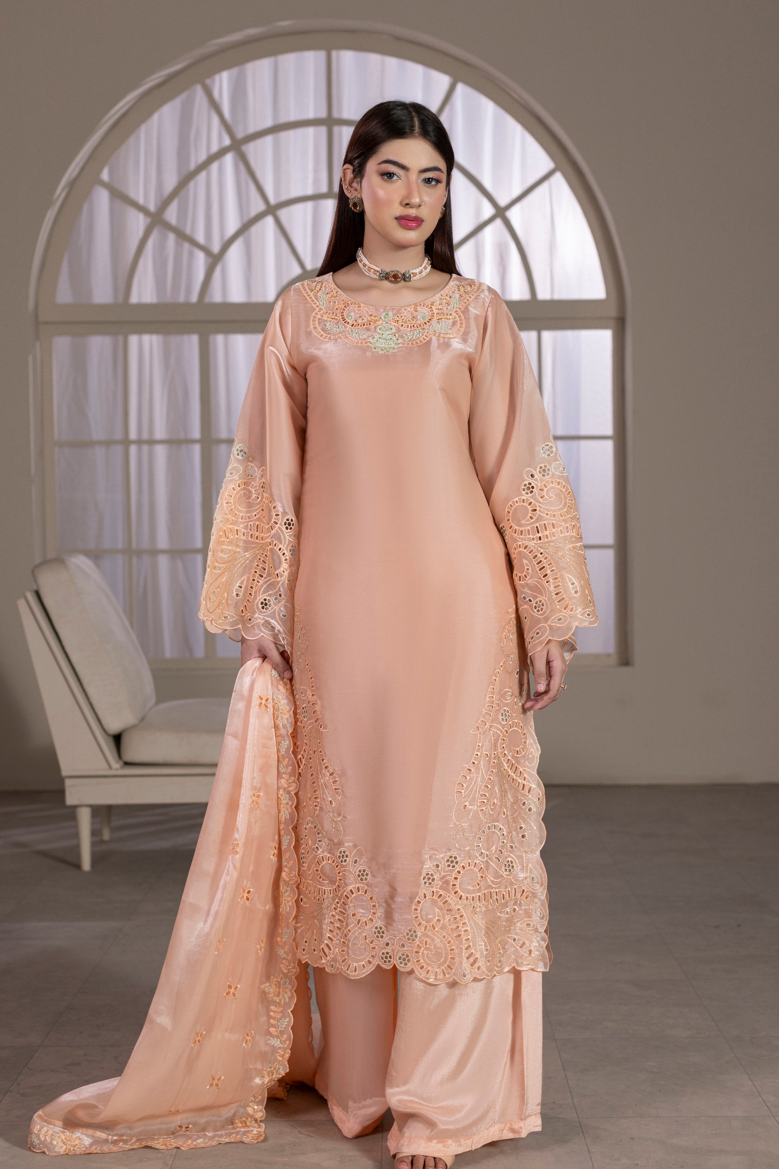 Peach cutwork embroidered 3 piece Pakistani suit for women - photo 2
