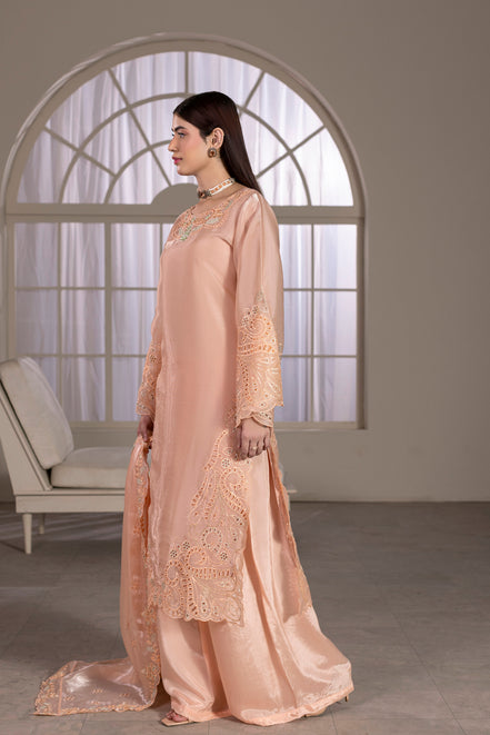 Peach cutwork embroidered 3 piece Pakistani suit for women - photo 3