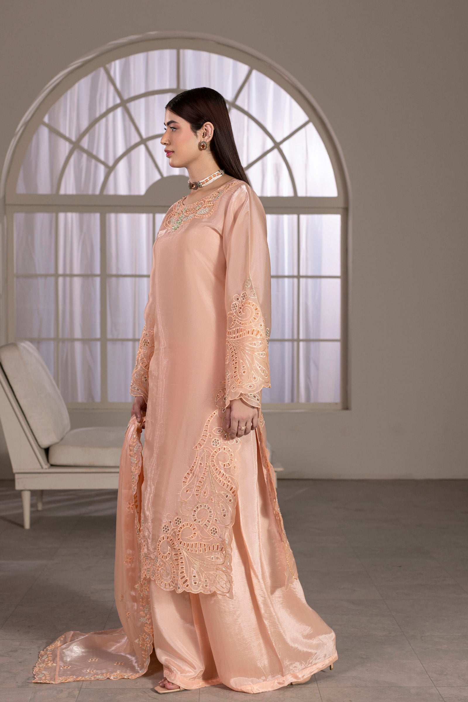 Peach cutwork embroidered 3 piece Pakistani suit for women - photo 3