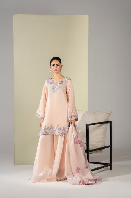 Peach floral embroidered 3 piece Pakistani suit for women with floral dupatta - photo 1