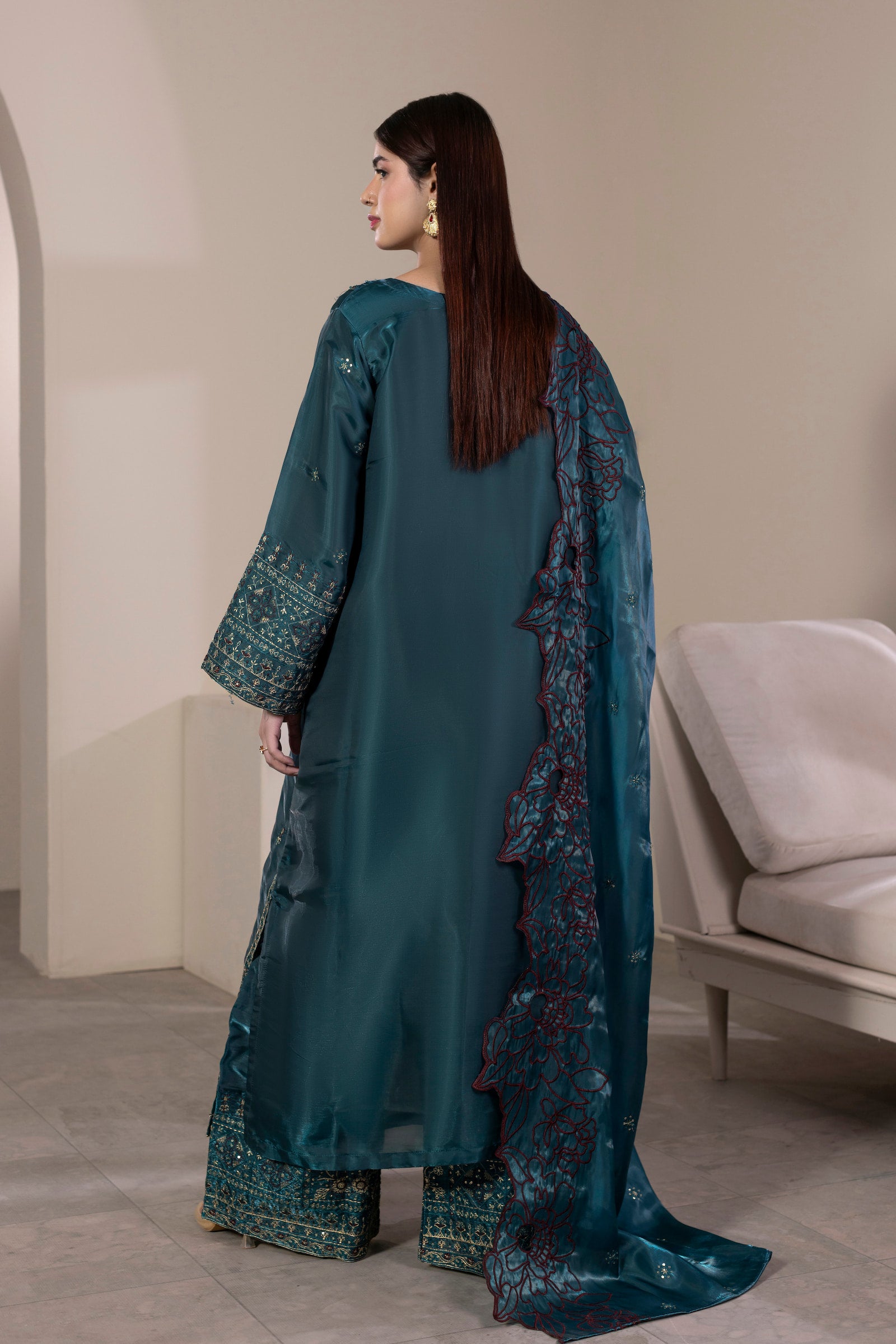 Teal embroidered 3 piece Pakistani suit with cutwork dupatta - photo 6