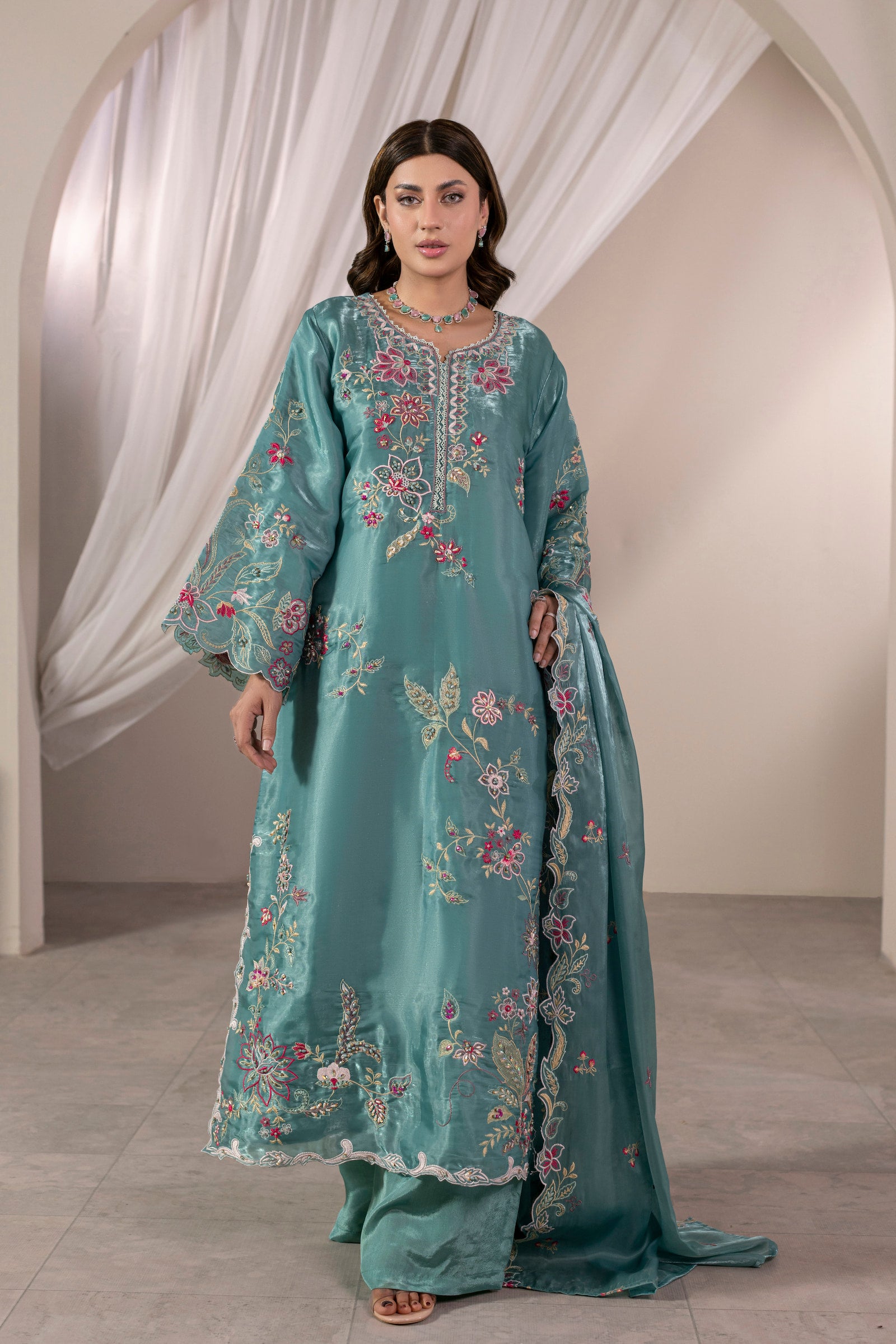 Teal floral embroidered 3 piece Pakistani suit for women - photo 3