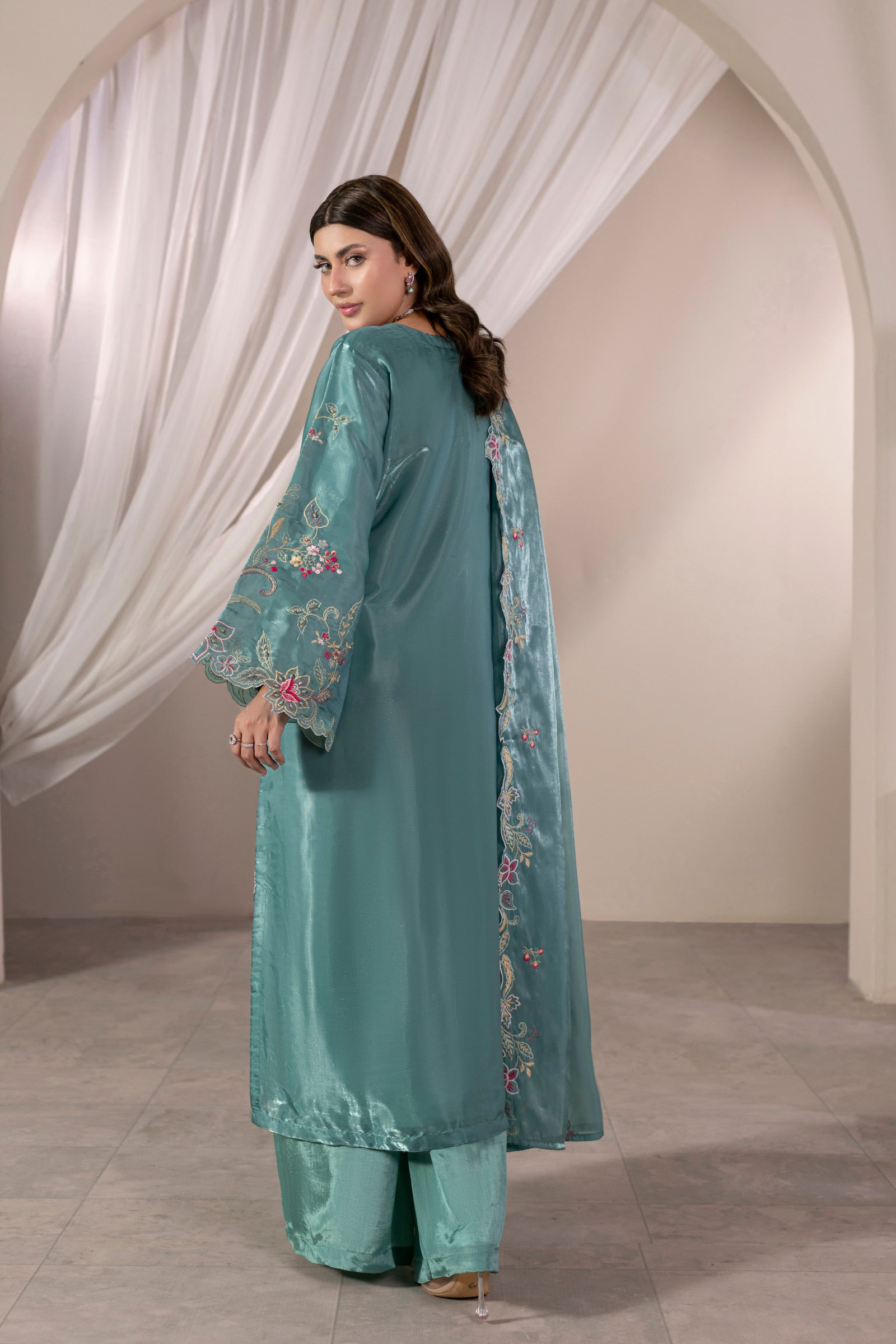 Teal floral embroidered 3 piece Pakistani suit for women - photo 4