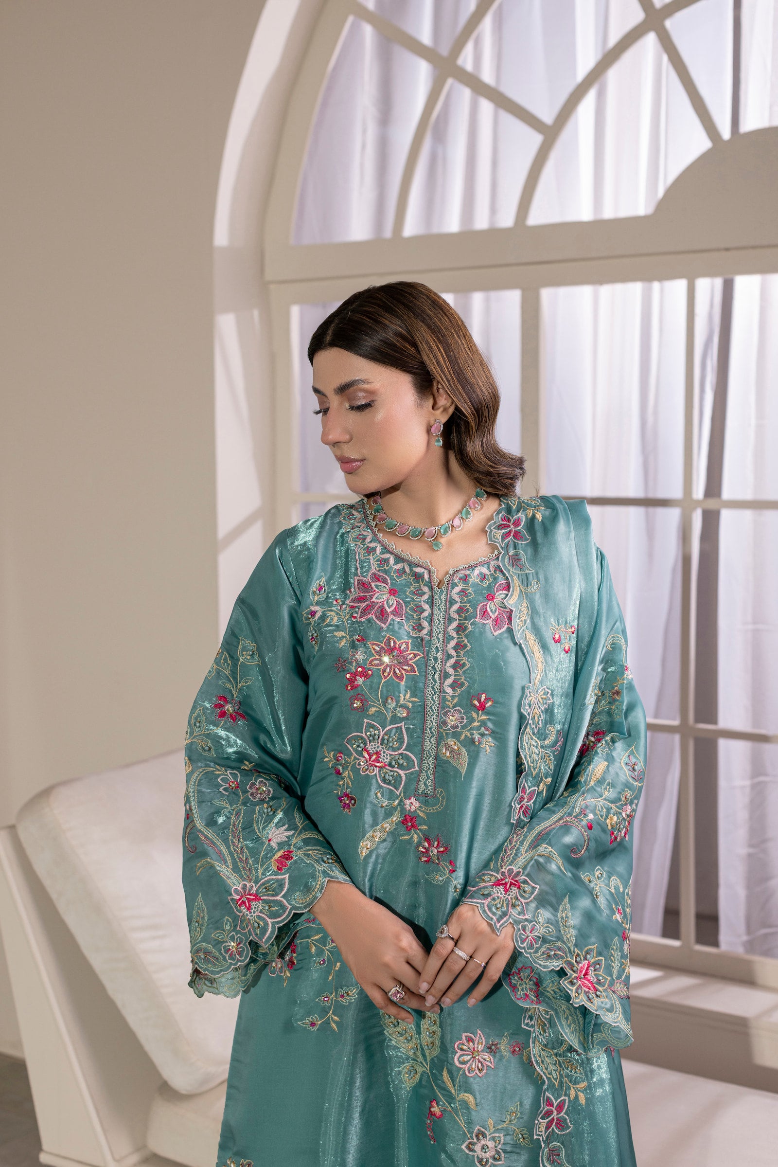 Teal floral embroidered 3 piece Pakistani suit for women - photo 8