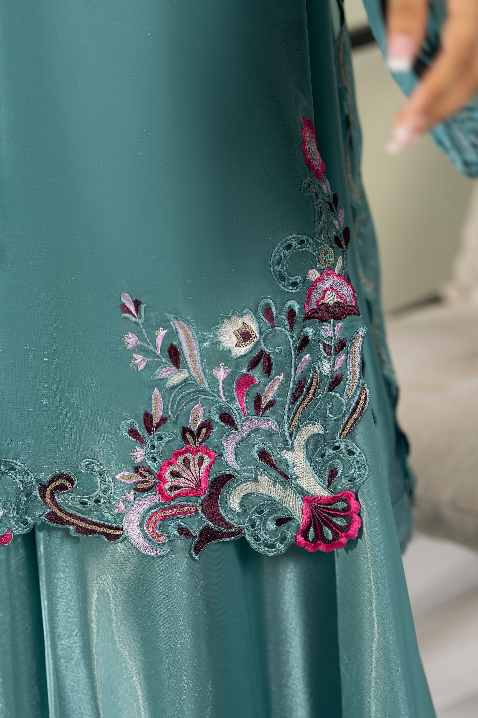 Teal floral festive embroidered 3 piece Pakistani suit with dupatta for women - photo 5